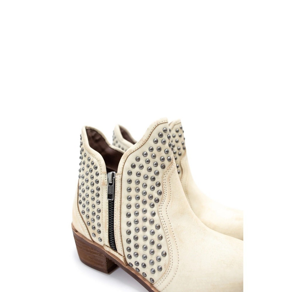 New Naughty Monkey Studded Ankle Boots NAILED IT In White Size 8.5 Leather - Picture 4 of 5